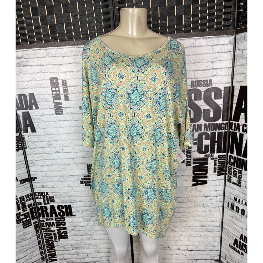 LulaRoe M Lime Green Multi Crew Neck Step-Hem Half Sleeve Irma Top